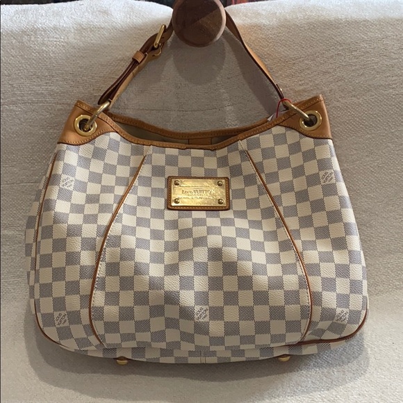 Louis Vuitton Handbags - Louis Vuitton Damier White Leather Shoulder Bag